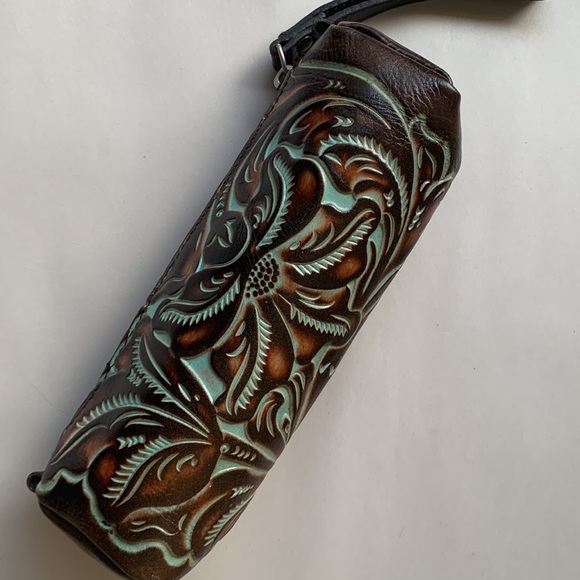 Patricia Nash Bags Patricia Nash Leather Barrel Wristlet Zip Top